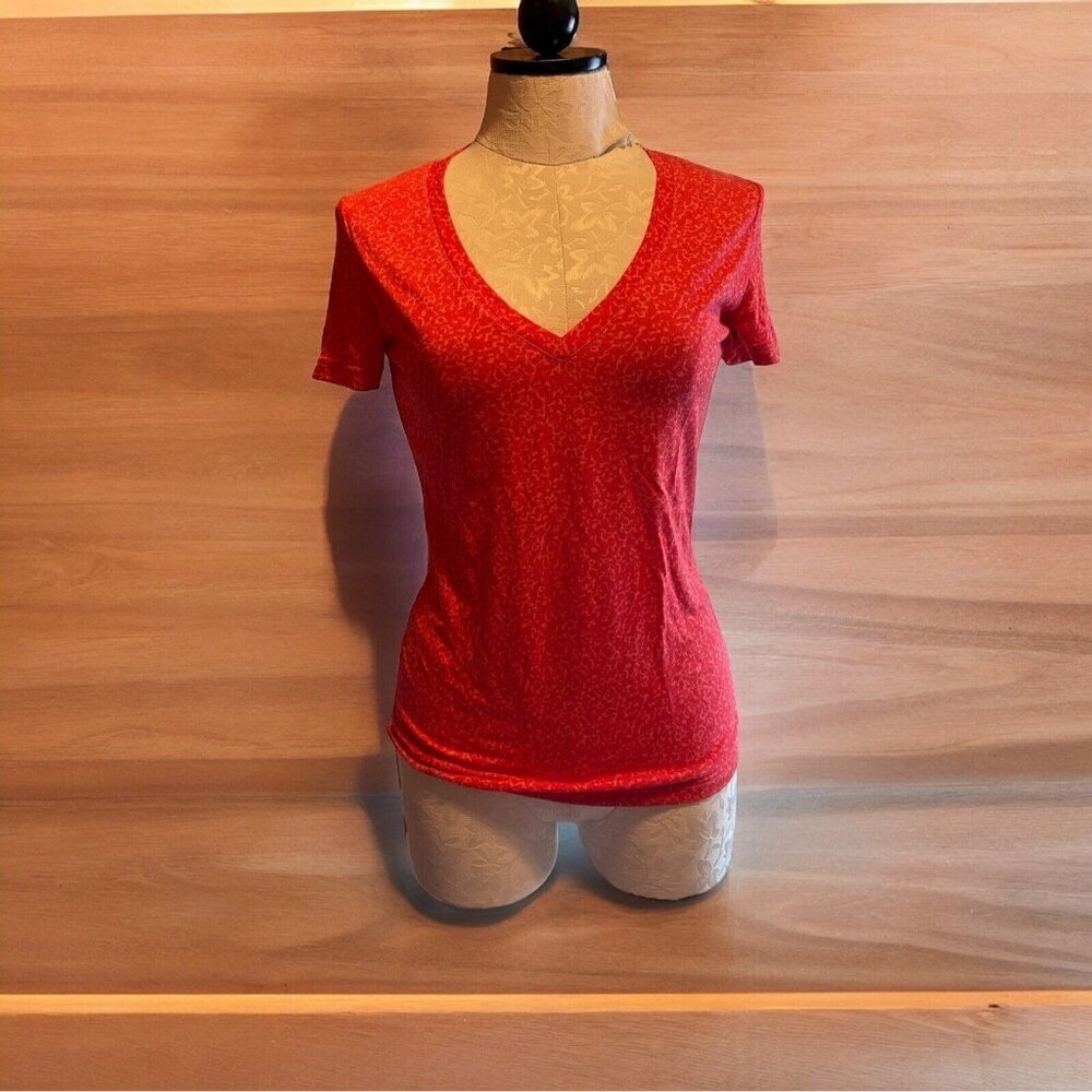 Adidas Women’s XS Yola V-Neck‎ Tee CW2322 Coral Red Sheer Print Size NWT